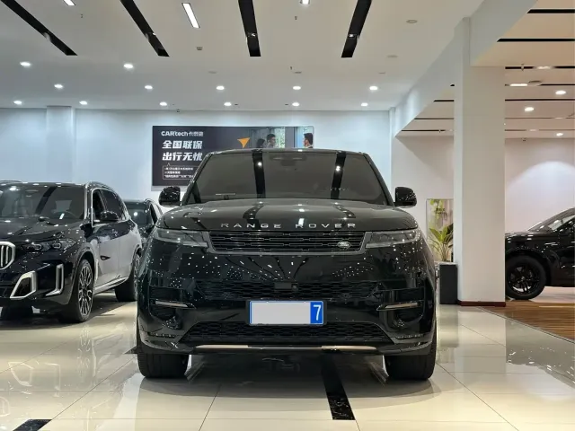 Land Rover Range Rover Sport 2025 400PS Dynamic SE — Фото автомобиля 2