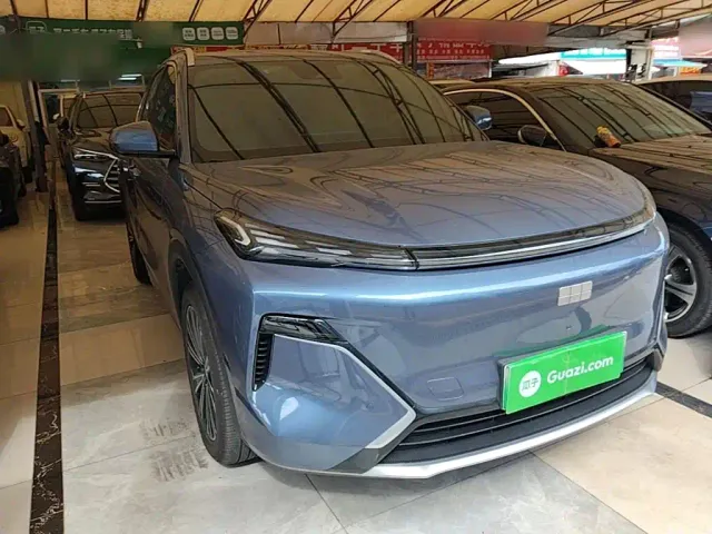 Geely Galaxy Starship 7 EM-i — Фото автомобиля 3