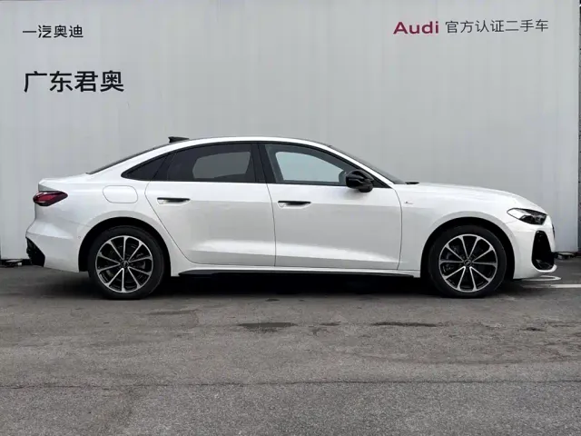 Audi A5L — Фото автомобиля 3