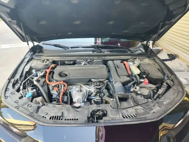 Honda Inspire Hybrid — Фото автомобиля 15