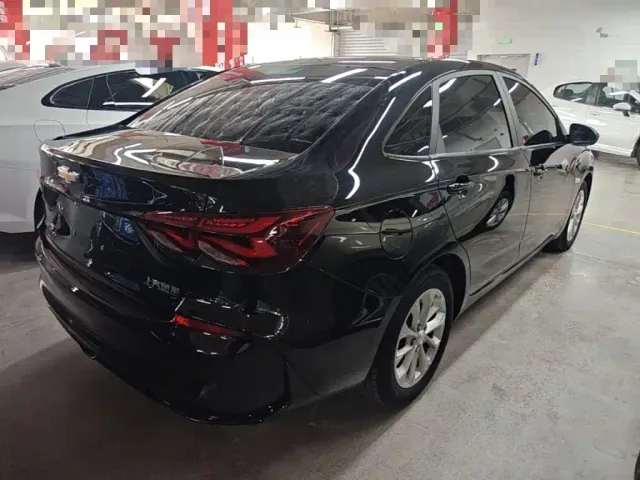 Chevrolet Monza — Фото автомобиля 6