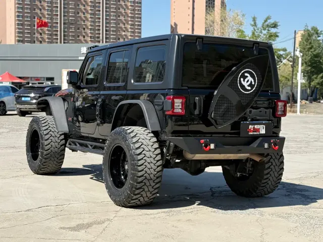 Jeep Wrangler — Фото автомобиля 8