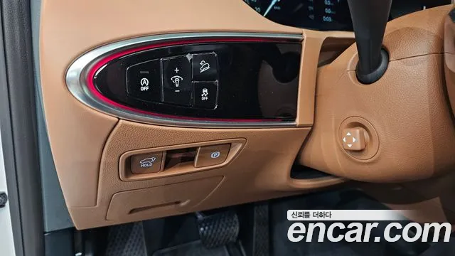 Genesis GV70 2.5T Бензин 2WD — Фото автомобиля 18