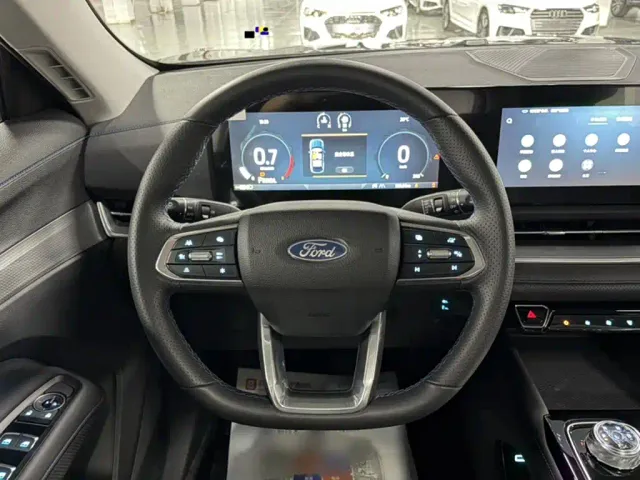 Ford Lingrui — Фото автомобиля 2
