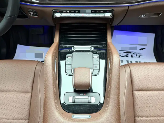 Mercedes-Benz GLE-Class — Фото автомобиля 8