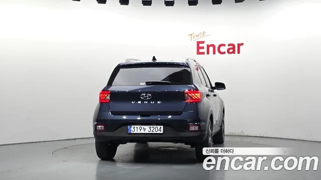 Hyundai Venue — Фото автомобиля 4