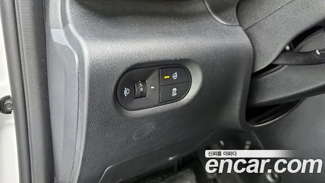 Hyundai Casper Casper Turbo Essential — Фото автомобиля 16