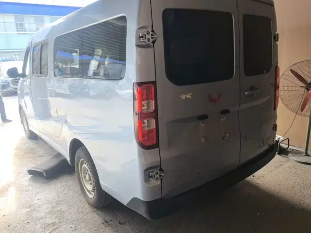 Wuling Yangguang — Фото автомобиля 22