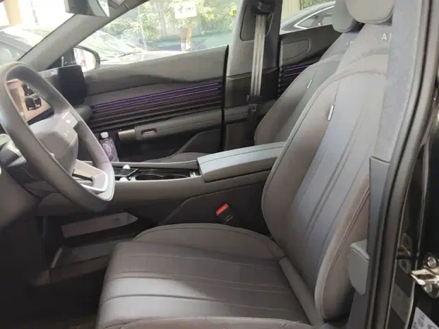 Audi E5 Sportback — Фото автомобиля 14
