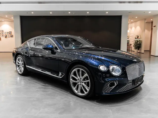 Bentley Continental — Фото автомобиля 3