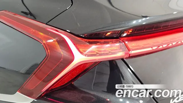 Kia K8 K8 Hybrid — Фото автомобиля 8