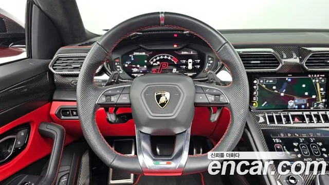 Lamborghini Urus — Фото автомобиля 13