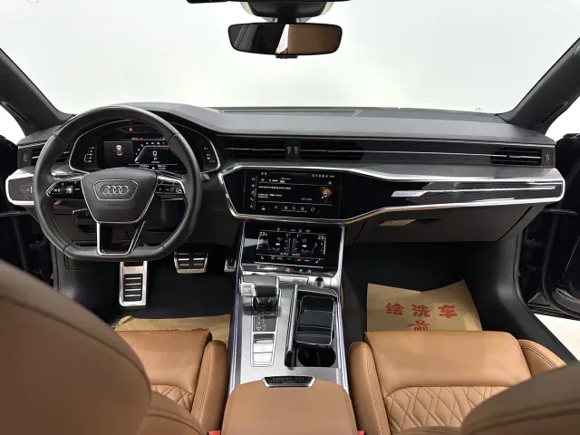 Audi A7L — Фото автомобиля 13