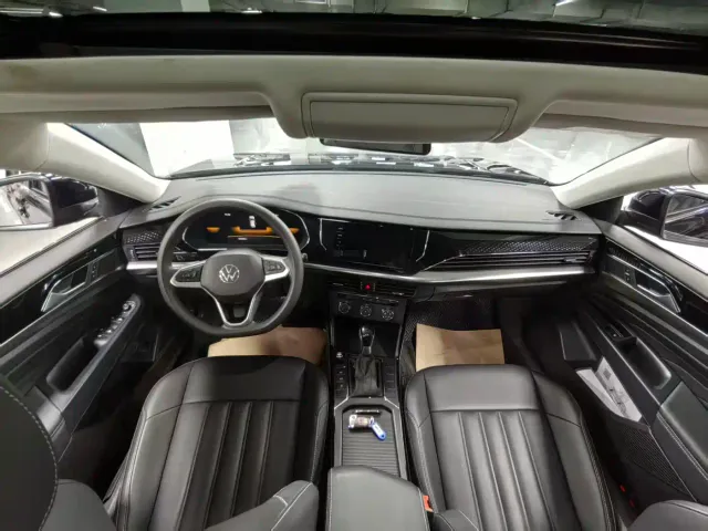Volkswagen Passat — Фото автомобиля 7
