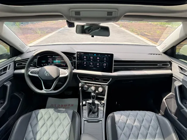 Volkswagen Sagitar — Фото автомобиля 7