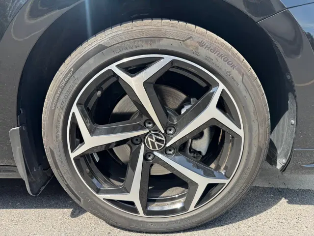 Volkswagen Passat — Фото автомобиля 17