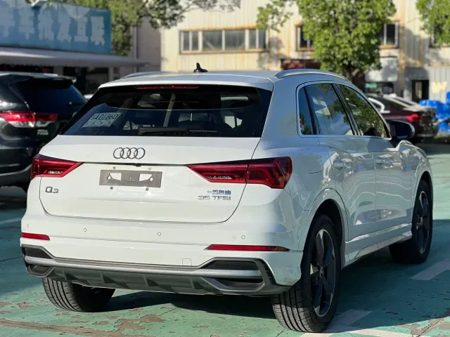 Audi Q3 — Фото автомобиля 4