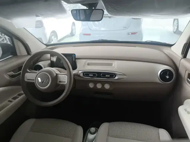 Wuling Hongguang Mini EV — Фото автомобиля 12