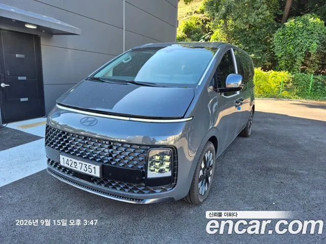 Фотография автомобиля — Hyundai Staria