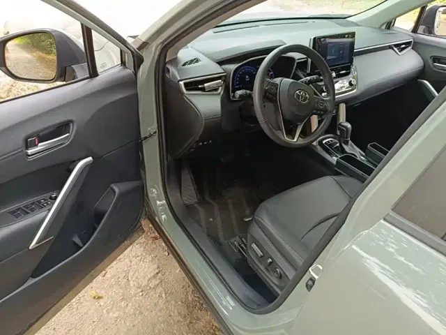Toyota Corolla Cross — Фото автомобиля 15