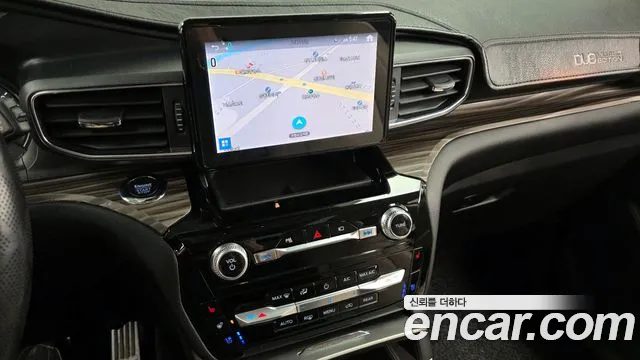 Ford Explorer — Фото автомобиля 14