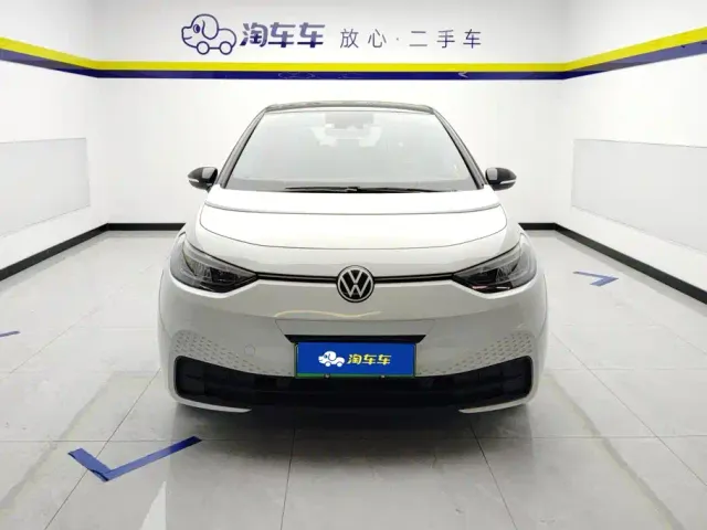 Volkswagen ID.3 — Фото автомобиля 2