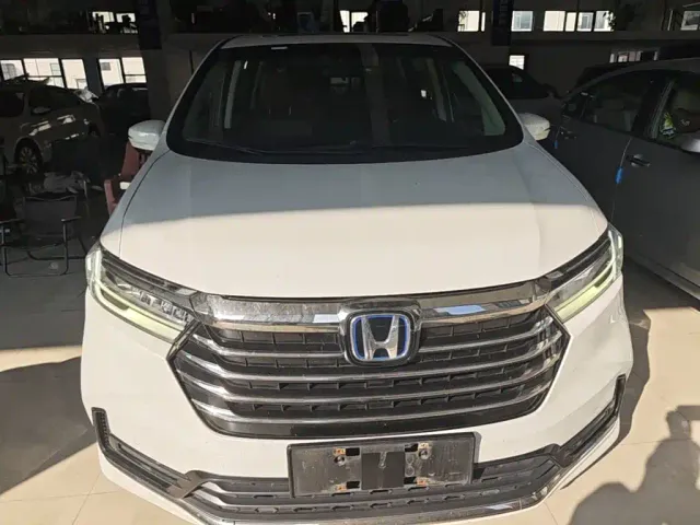 Honda Odyssey — Фото автомобиля 2