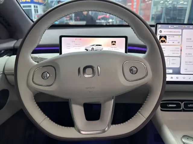 Changan Qiyuan A06 — Фото автомобиля 11