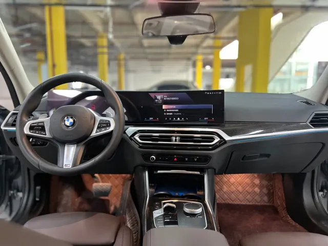 BMW 3 Series — Фото автомобиля 9