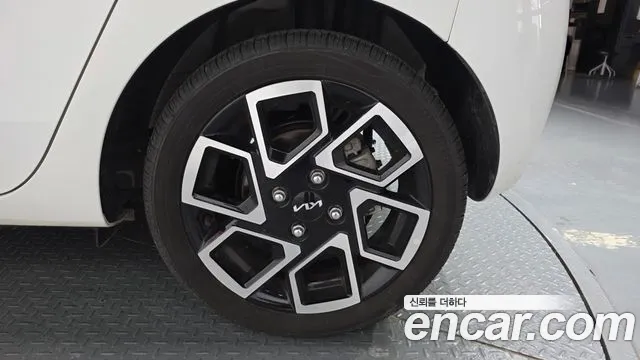 Kia RAY Новый Kia Ray Signature — Фото автомобиля 20