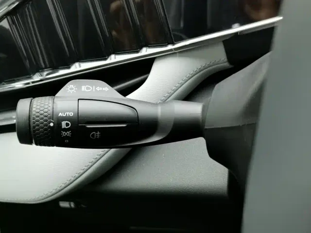 Geely Boyue L — Фото автомобиля 21
