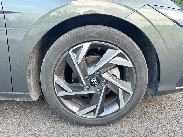 Hyundai Elantra — Фото автомобиля 8
