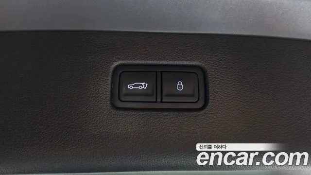 Genesis GV80 — Фото автомобиля 24