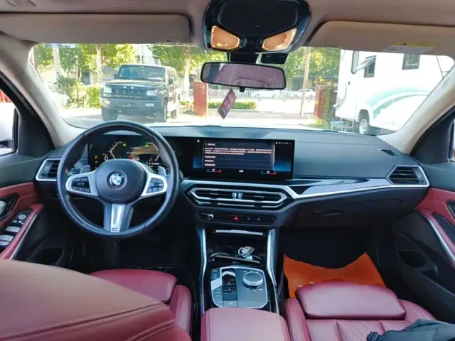 BMW 3 Series — Фото автомобиля 9