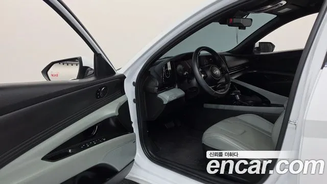 Hyundai Avante CN7 — Фото автомобиля 15