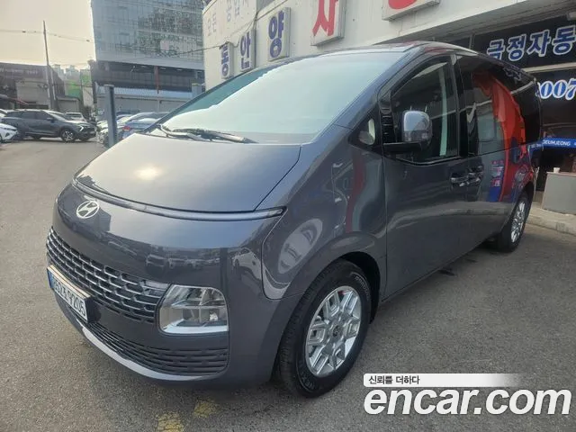 Фотография автомобиля — Hyundai Staria