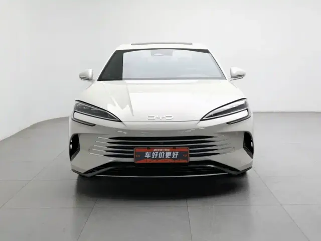 BYD Seal 07 DM-i — Фото автомобиля 3