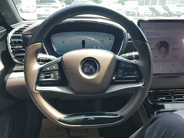 BYD Han — Фото автомобиля 10