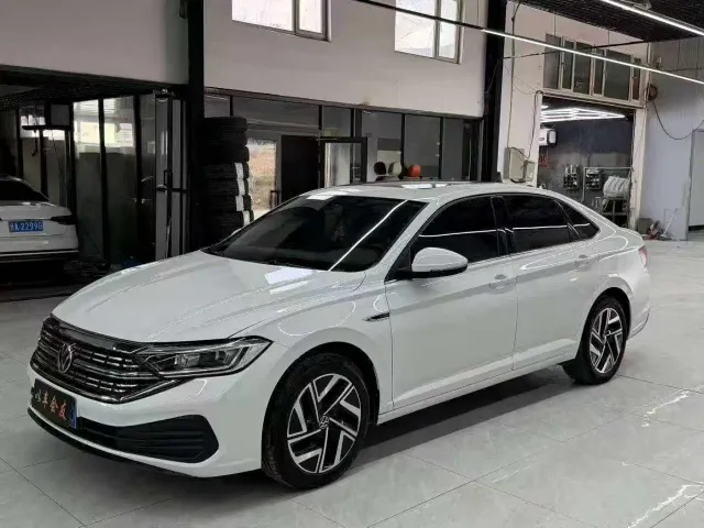 Фотография автомобиля — Volkswagen Sagitar