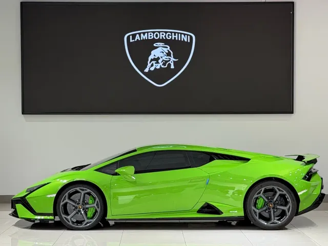 Lamborghini Huracan — Фото автомобиля 3