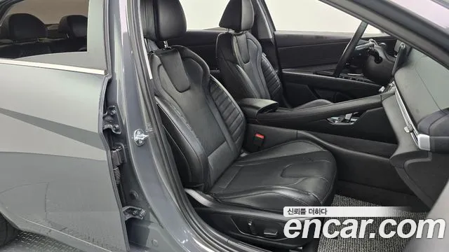 Hyundai AVANTE Новый Avante (CN7) — Фото автомобиля 24