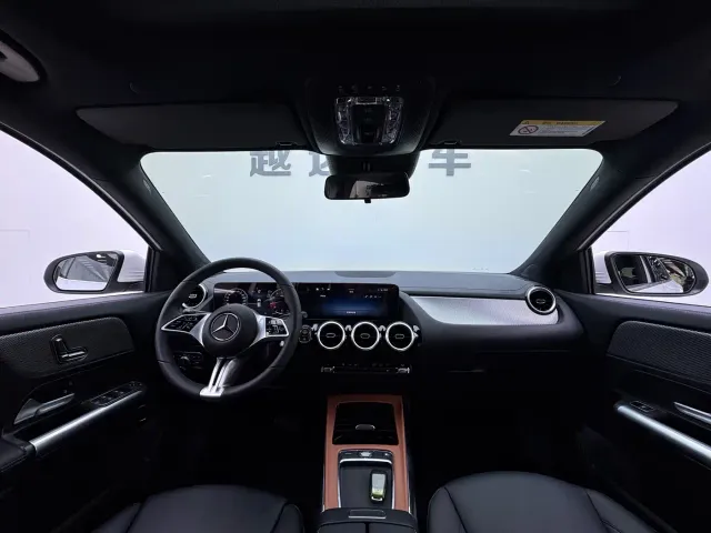 Mercedes-Benz GLA-Class — Фото автомобиля 15