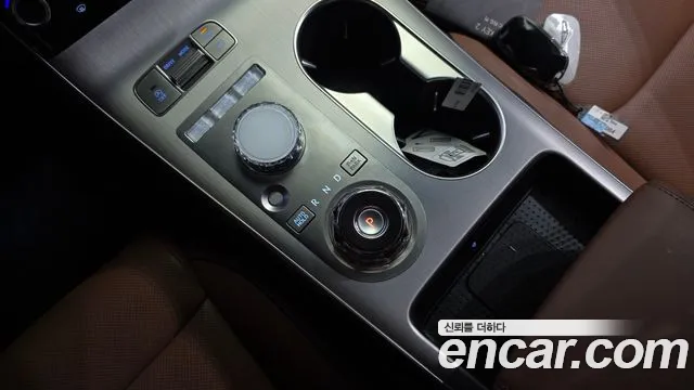 Genesis GV70 2.5T Бензин 2WD — Фото автомобиля 9