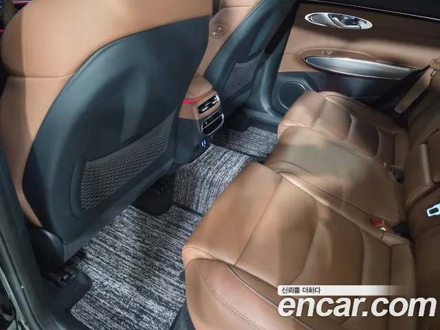 Genesis GV70 2.5T Бензин 2WD — Фото автомобиля 13
