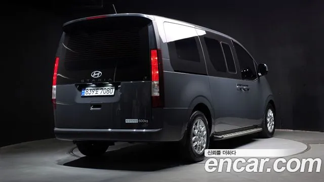 Hyundai Staria — Фото автомобиля 2