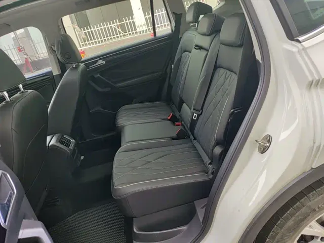 Volkswagen Tiguan L — Фото автомобиля 16