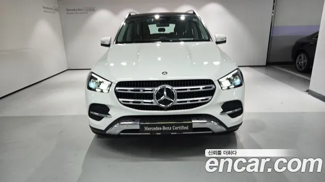 Mercedes-Benz GLE-Class — Фото автомобиля 2