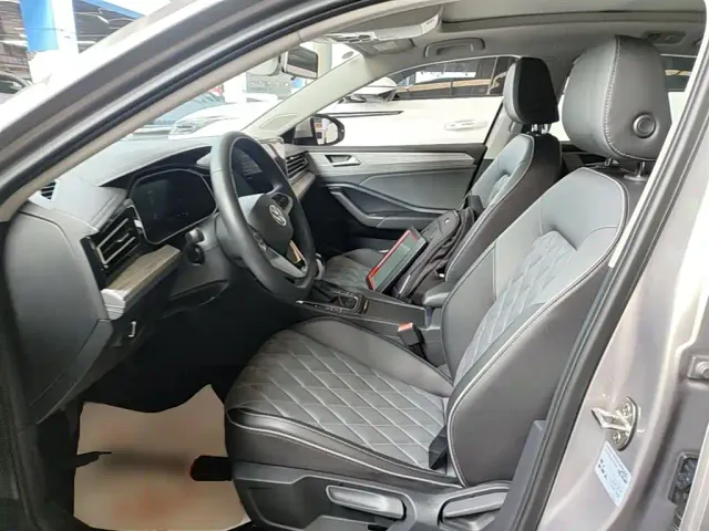 Volkswagen Sagitar — Фото автомобиля 14