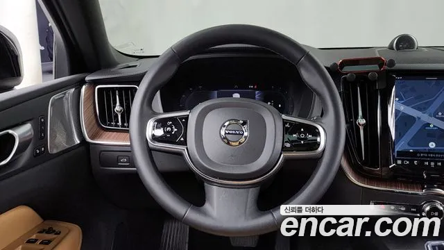 Вольво XC60 — Фото автомобиля 13