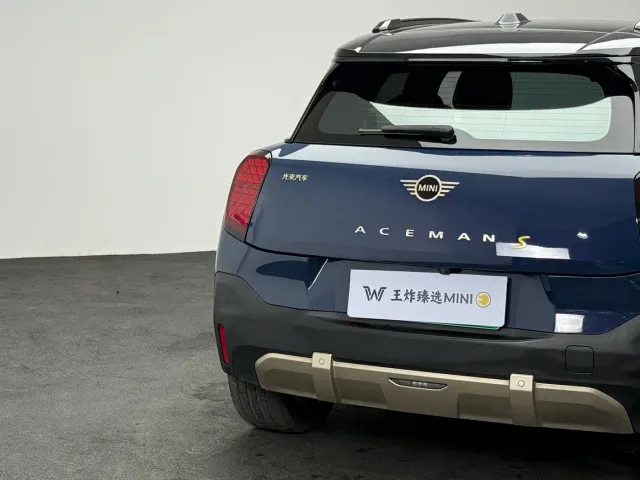 MINI Electric MINI ACEMAN — Фото автомобиля 18